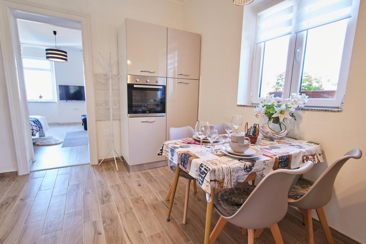 Studio Apartman Manuela Rijeka Exteriör bild
