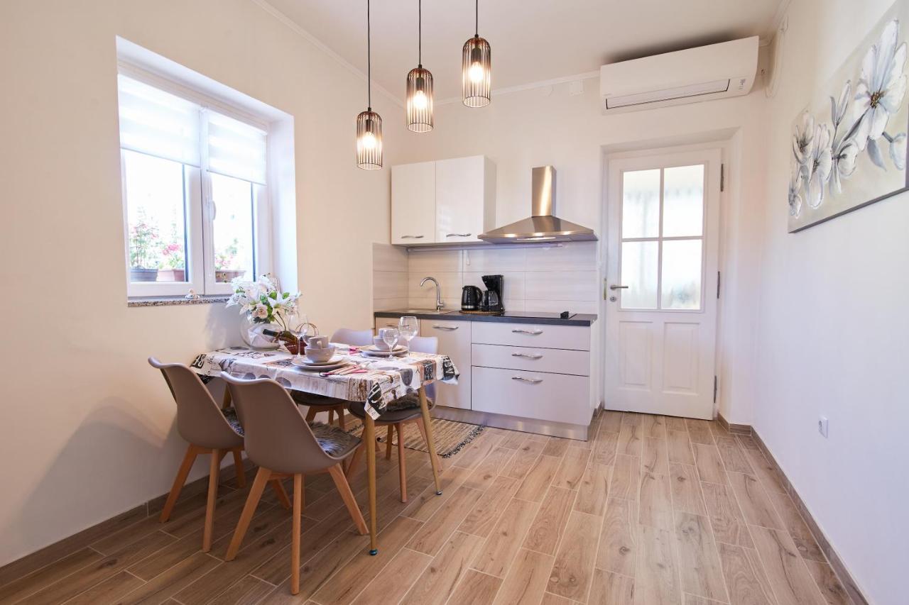 Studio Apartman Manuela Rijeka Exteriör bild